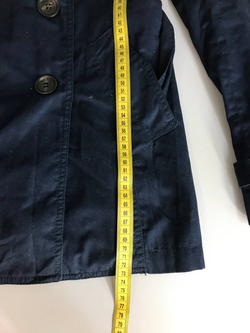 Плащ Stradivarius лаконичный, маркировка М, визуально на 46 размер