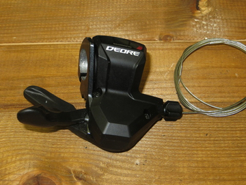 Шифтер Shimano DEORE SL M590 9 ( sp ) скоростей правый