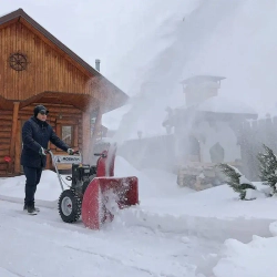 Мобил К С65 Б6,5 ПРО снегоуборщик бензиновый 7 л.с. ковш 65 см, выброс 12 м, 5 вперед/2 назад MBK0014054