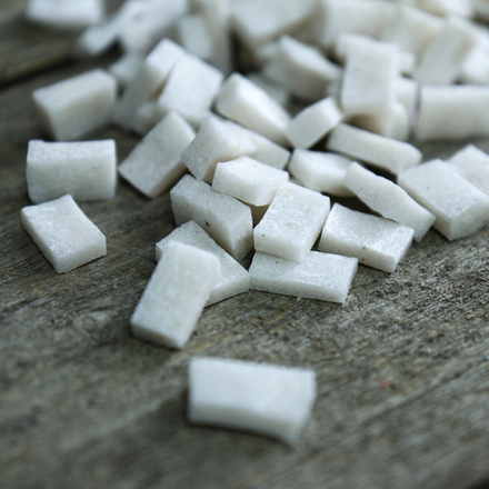 Смальта FA01, колотая 10х17х6 мм, 200 гр