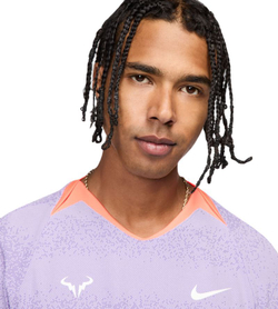 Мужская теннисная футболка Nike Rafa NikeCourt Dri-Fit Short Sleeve Top - lilac bloom/bright mango/white