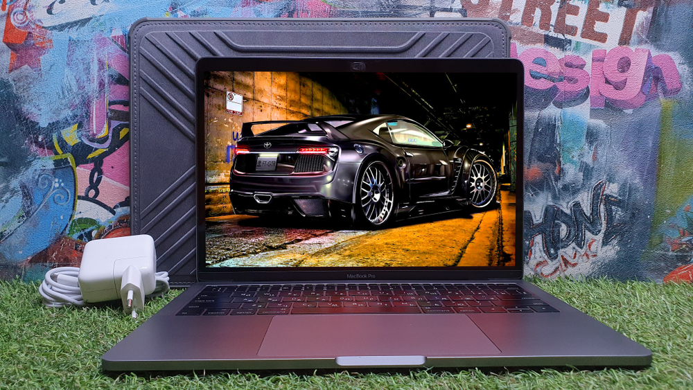 MacBook Pro 13 2017 (A1708) i7/16Gb/Retina