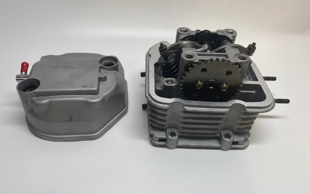 Головка блока цилиндров ( ГБЦ ) в сборе двигатель 161QMK