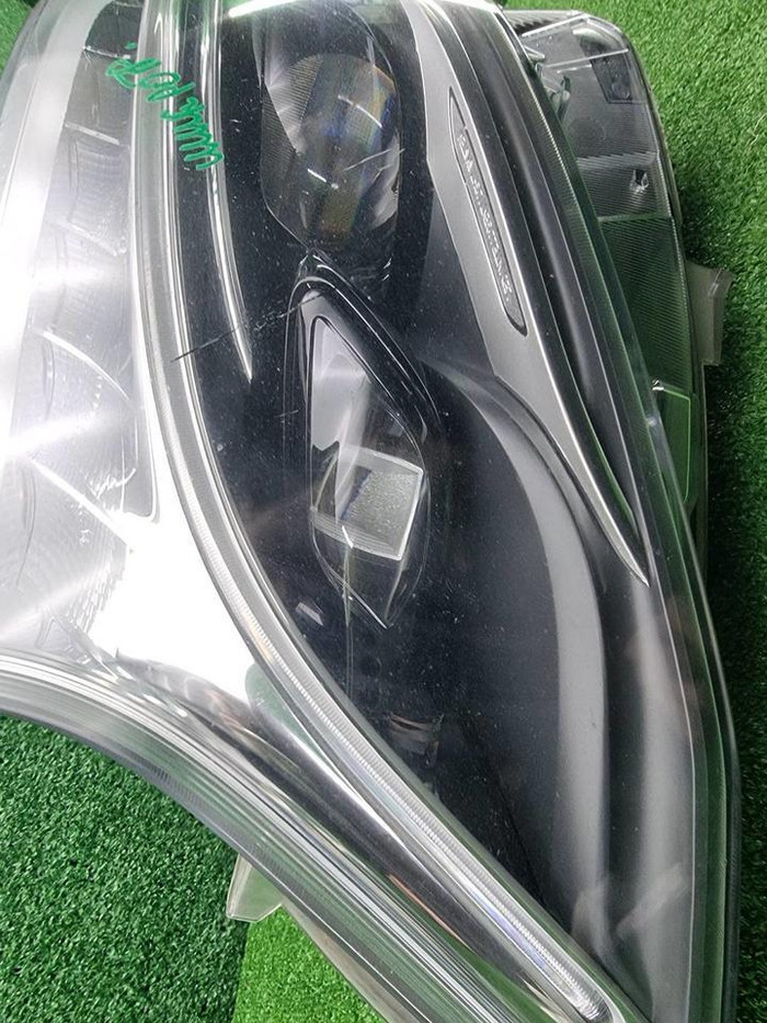 Фара левая Mercedes V w447 (2014-н.в.) LED