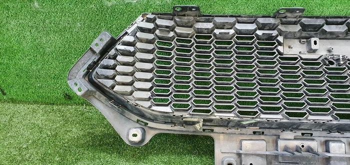 Решетка радиатора Haval F7 (2018-2022)