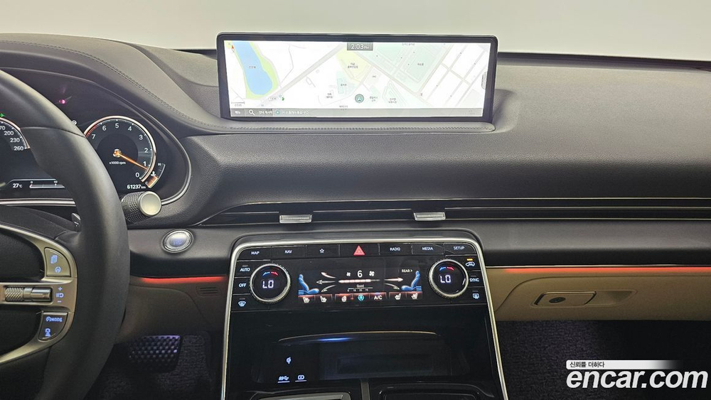 Genesis GV80 2.5T Бензин 2WD (06.2021)