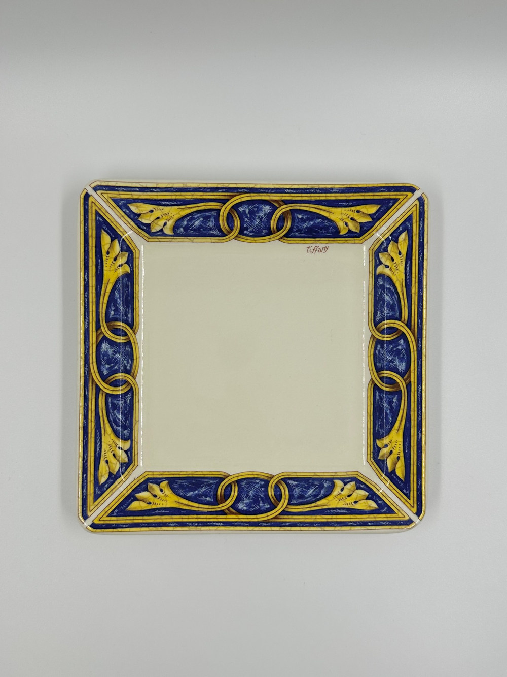 Тарелка 19см Tiffany Boutique