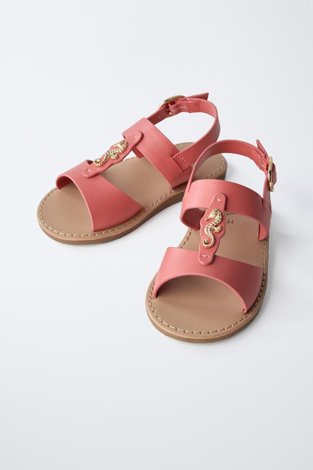 ZARA САНДАЛИИ С ДЕКОРАТИВНЫМИ ДЕТАЛЯМИ, ФУКСИЯ