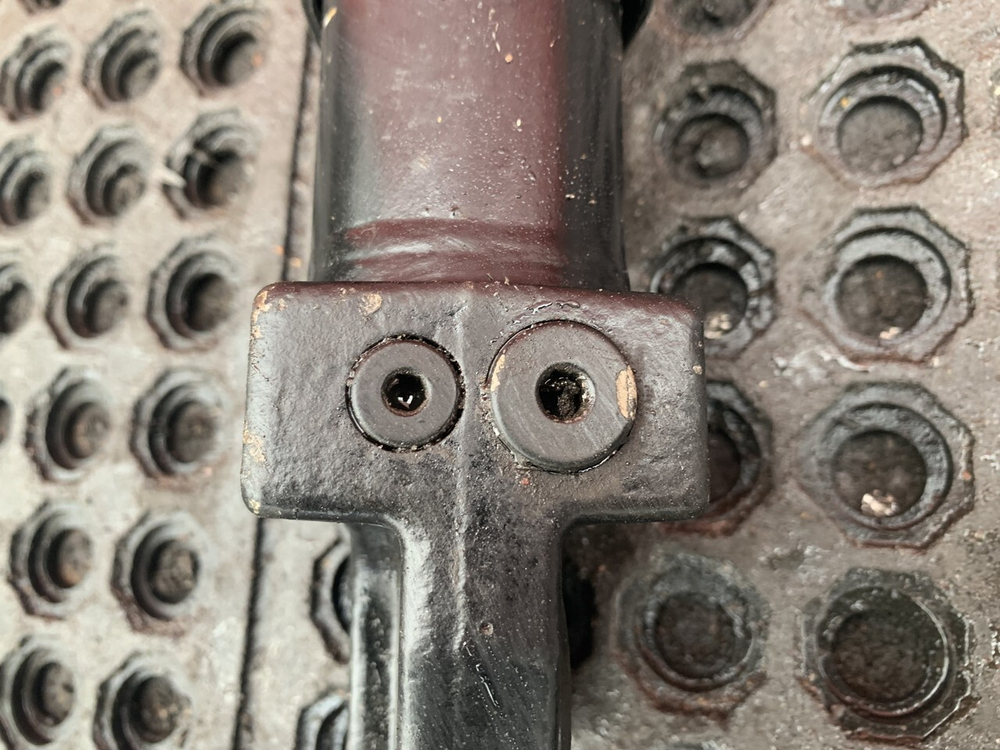 Цилиндр подъема кабины 2017г.