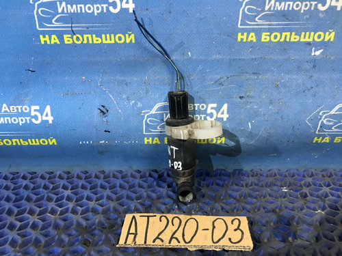 Моторчик бачка омывателя TOYOTA AVENSIS 1999