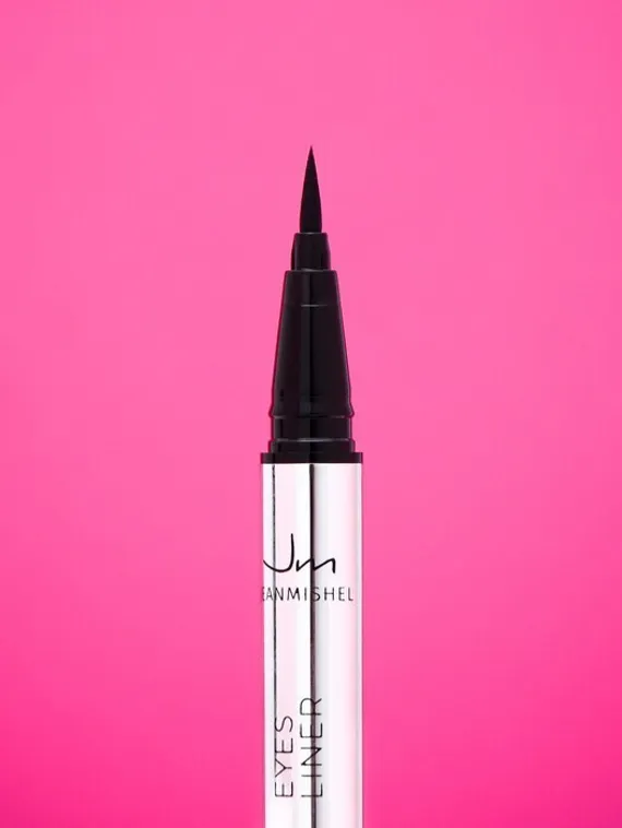 Подводка-фломастер для глаз черная MOON FOR NIGHT, фетровый стержень, черный