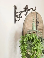 Держатель кашпо уличный настенный