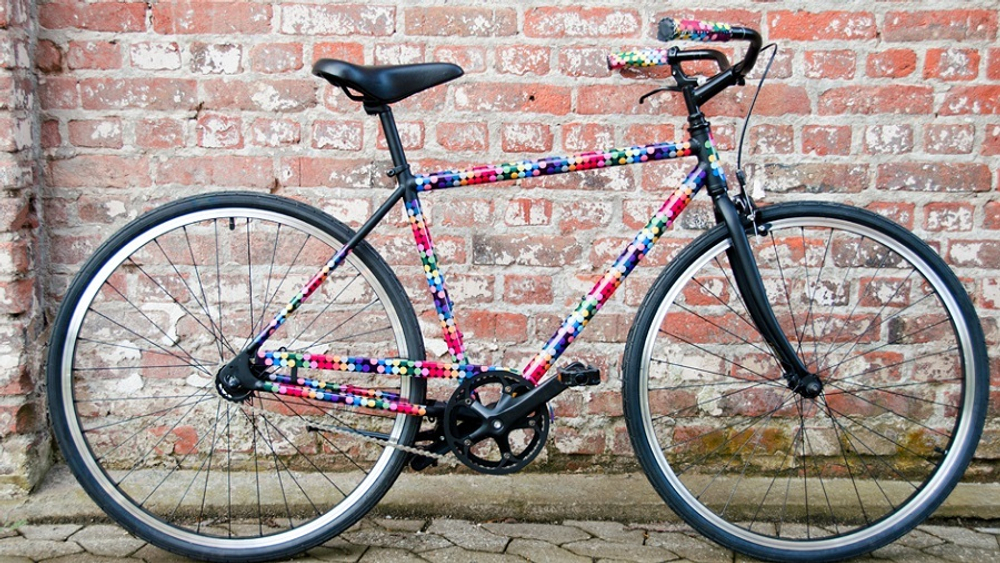 Наклейка на раму велосипеда flow