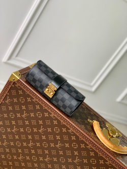 Louis Vuitton Etui Bijoux