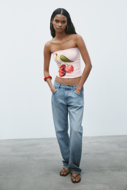 ZARA ТОП ИЗ ПОЛИАМИДА С ПРИНТОМ «ВИШНИ», РОЗОВЫЙ