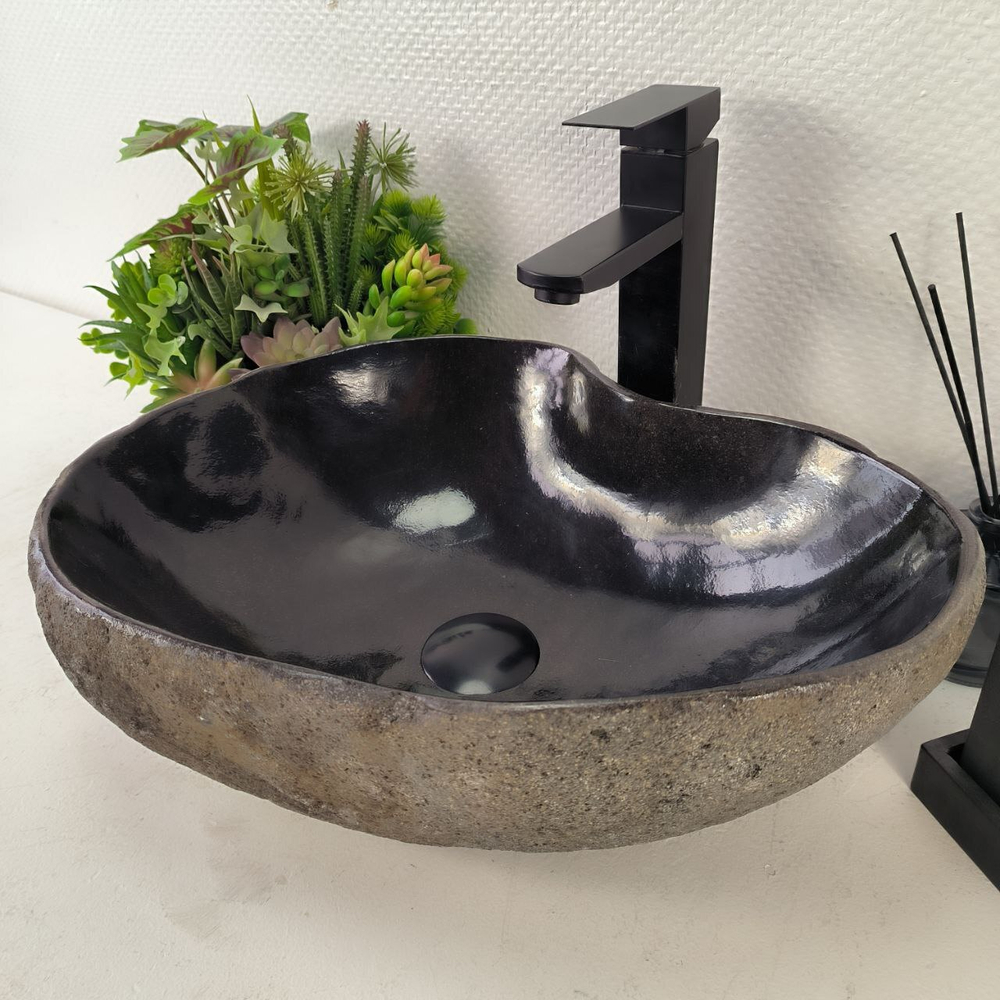 Раковина из речного камня RS-65081 44*34*15 0861