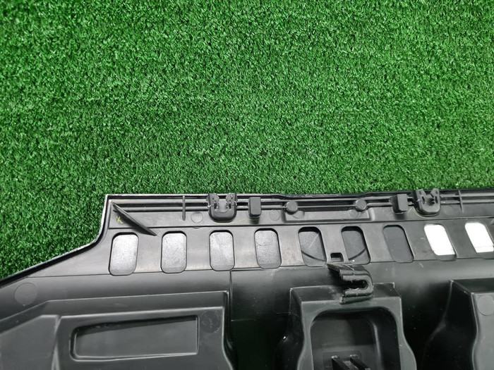 Накладка крышки багажника BMW X6 G06 (2019-н.в.) (В пленке)