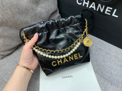 Chanel 22 Mini Handbag 20 cm