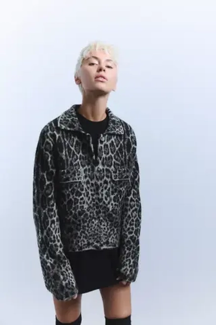 ZARA ЖАККАРДОВЫЙ ТРИКОТАЖНЫЙ КАРДИГАН С АНИМАЛИСТИЧЕСКИМ УЗОРОМ, ЛЕОПАРДОВЫЙ