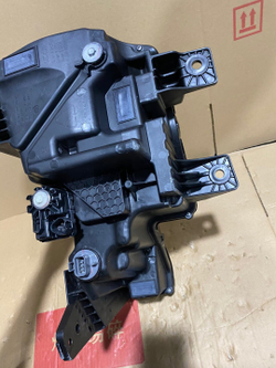Ксеноновая фара LED для XPeng P7/G3 (оригинал,)