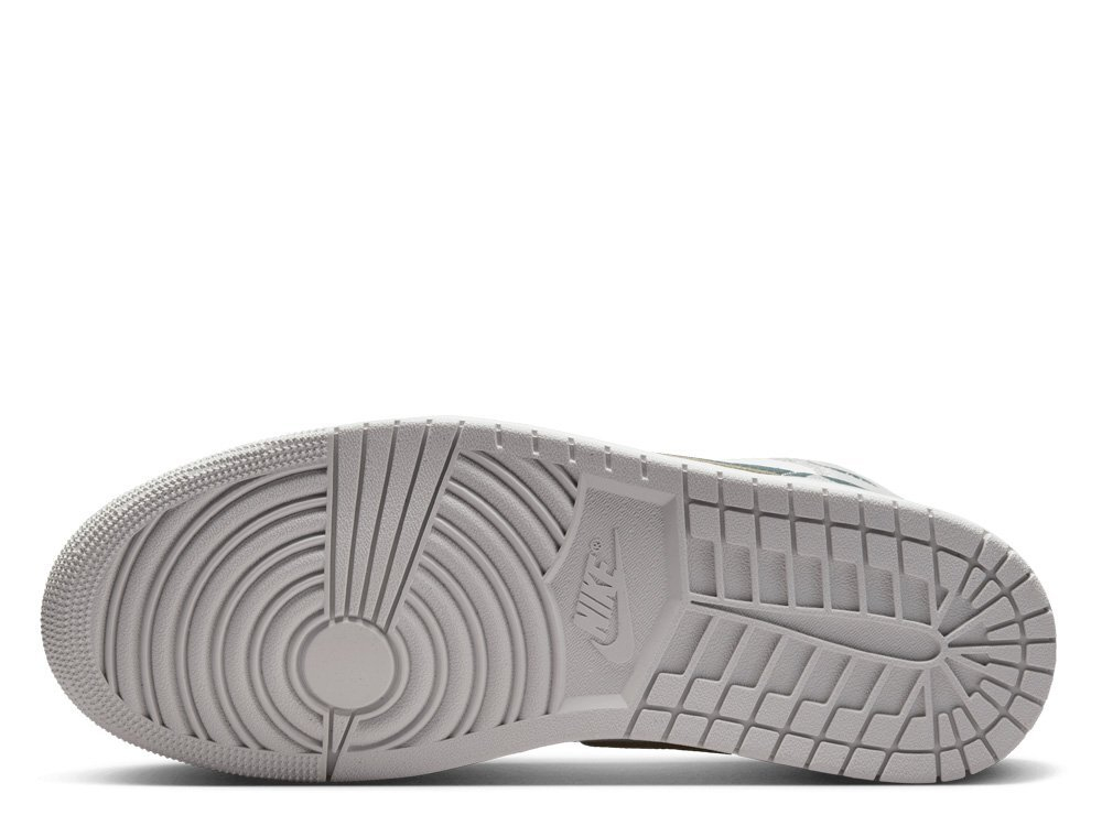 Баскетбольные кроссовки Air Jordan 1 Mid SE White/Sail/Neutral Grey/Oxidized Green