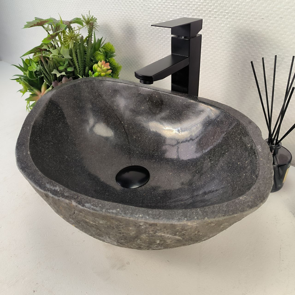 Раковина из речного камня RS-65037 51*36*16 0857