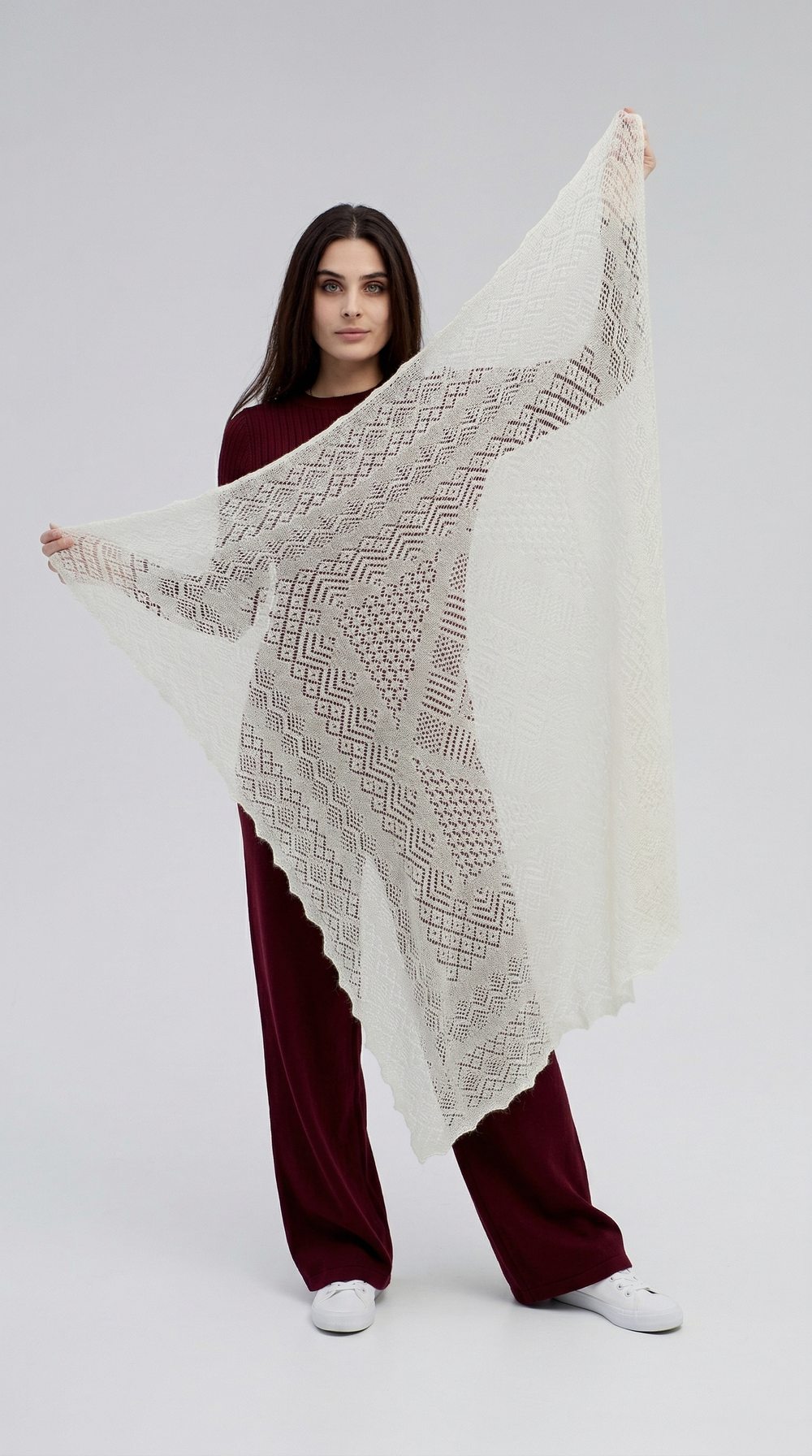 Оренбургский пуховый платок П4-110-02 экрю