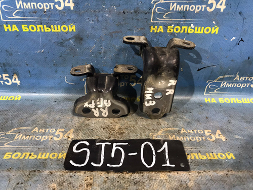 Петля двери задней правой SUBARU FORESTER 2012-2016
