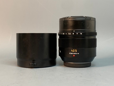 Panasonic Nocticron 42.5mm f/1.2 Asph DG O.I.S.