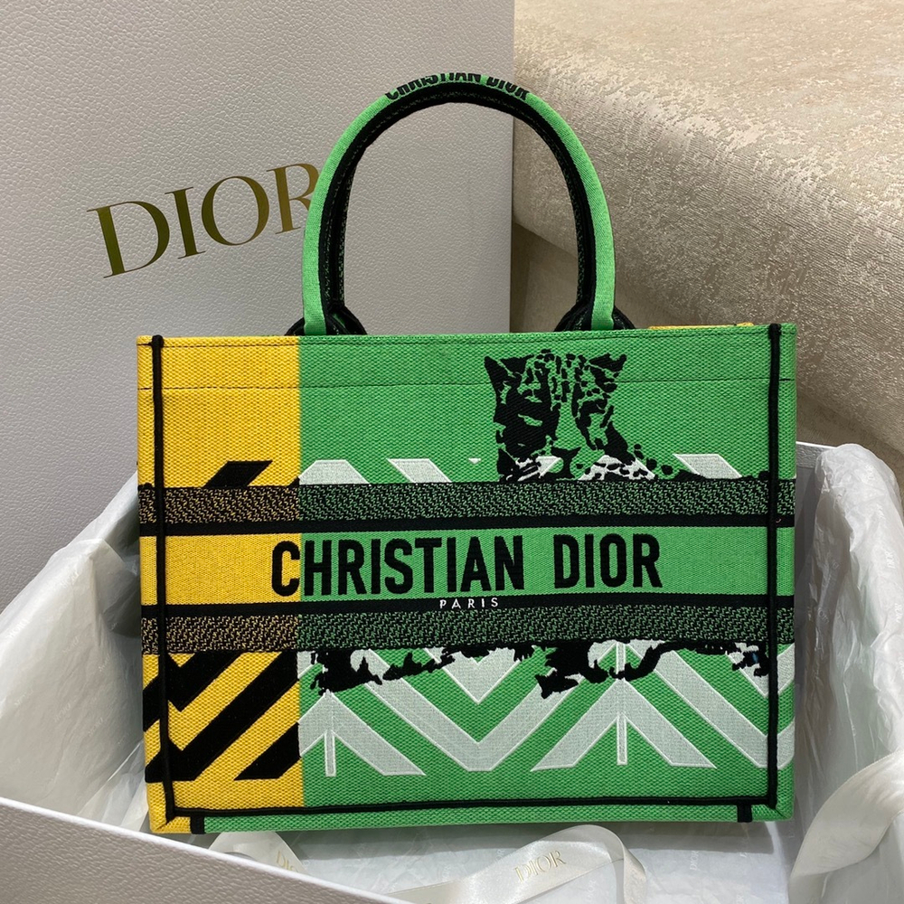 Christian Dior Book Tote 36 cm