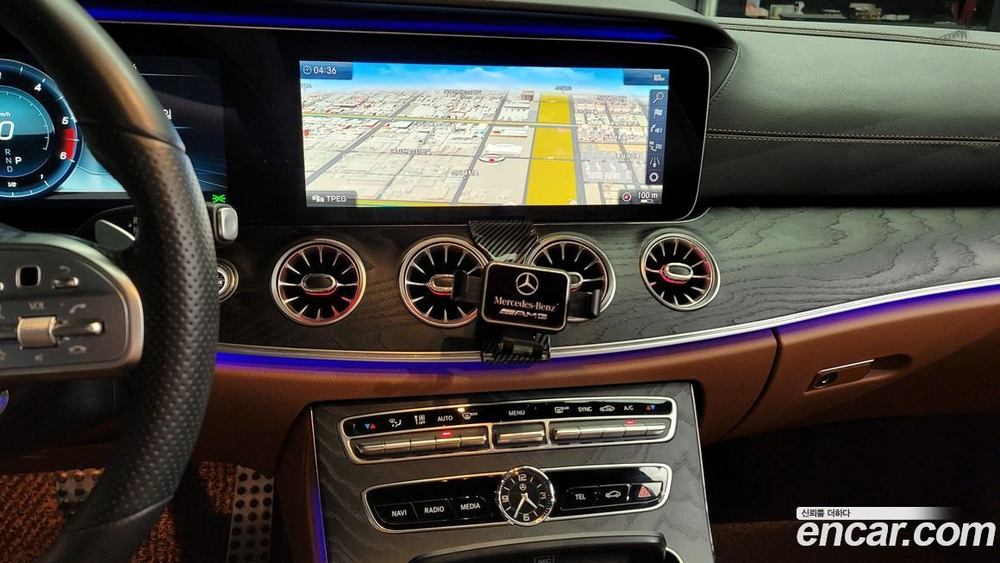 Mercedes-Benz E-Class W213 E220d Cabriolet (10.2019)