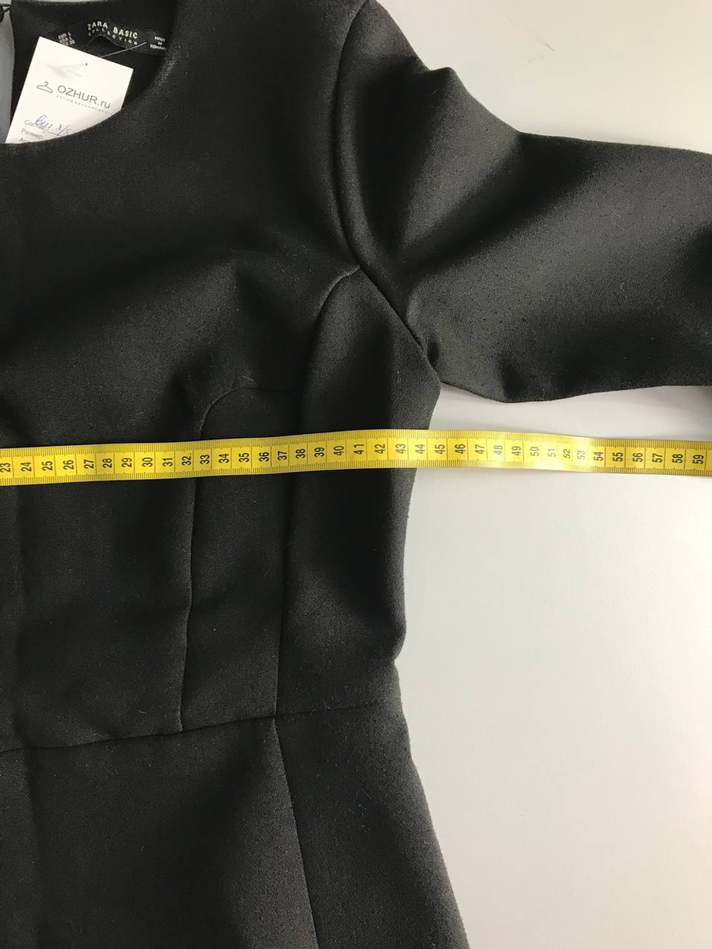 Платье Zara делового стиля, маркировка L, визуально на 48 размер