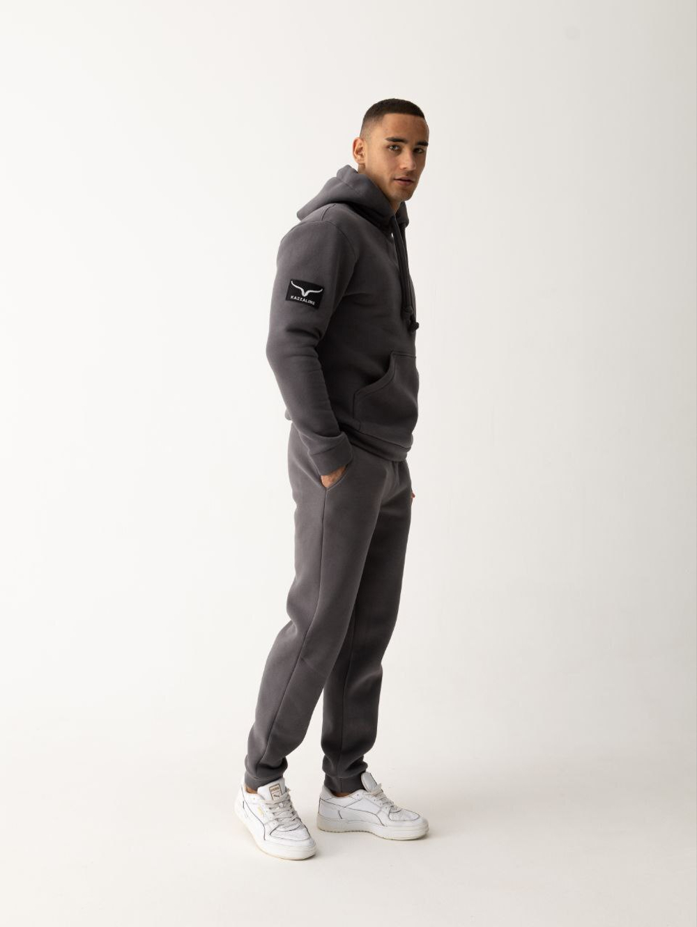 Костюм мужской спортивный теплый. Графит
