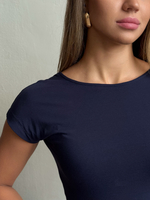 Футболка skims облегающая с открытой спиной