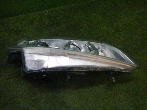 Фара правая Suzuki Vitara 2 (2014-2019) галоген