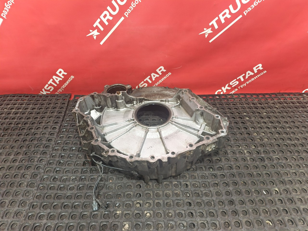 Кожух маховика