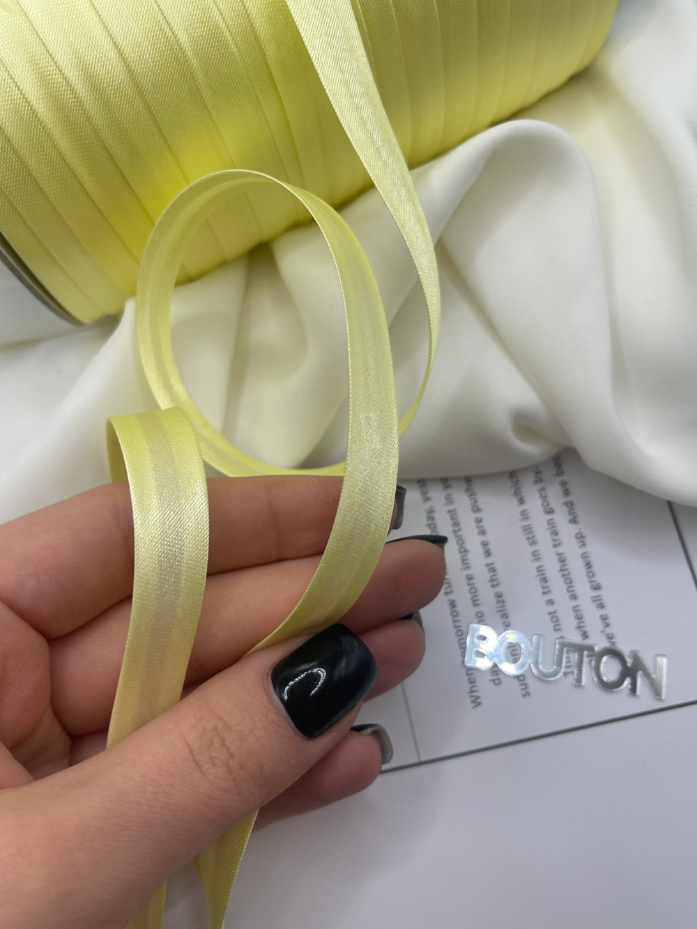 Косая бейка "Gamma" GK-12P 11 - 12 мм №009 желто-зелёный