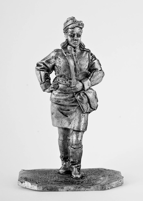 Оловянный солдатик Санитарка РККА, 1943-1945 гг.
