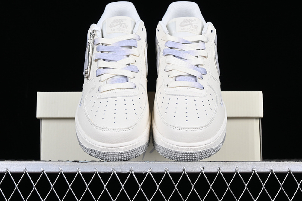 Nike Air Force 1 07 LV8 Beige White Tiffany