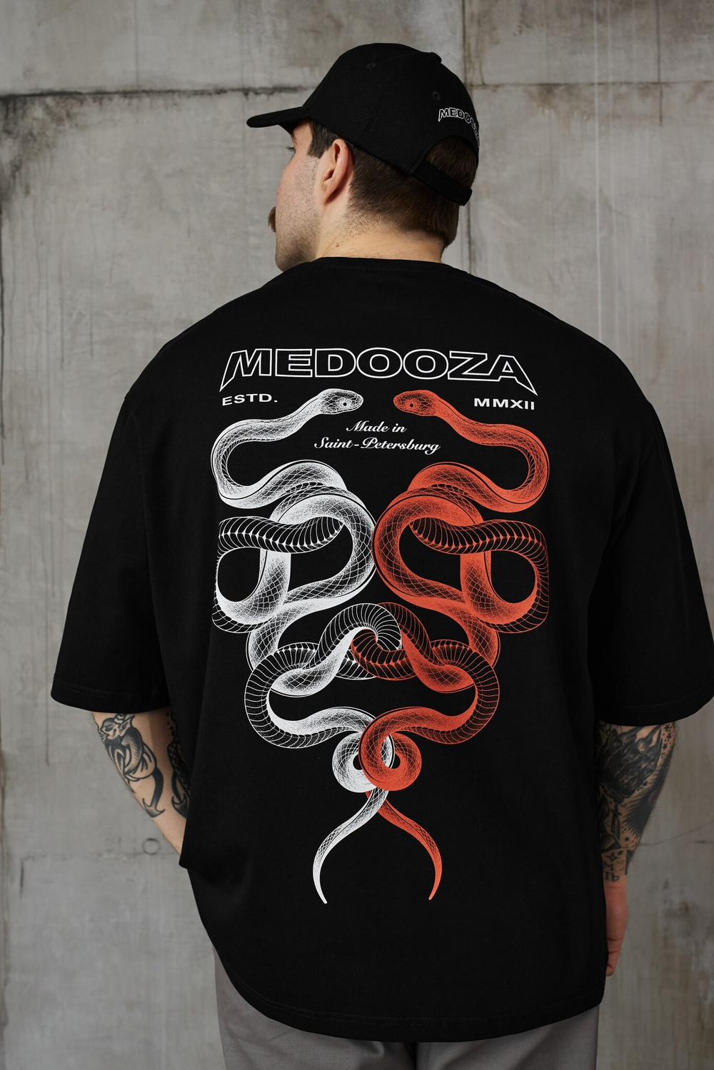 Футболка MEDOOZA "Snake Twins" Черный