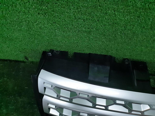 Решетка радиатора Land Rover Discovery Sport (2014-2019)