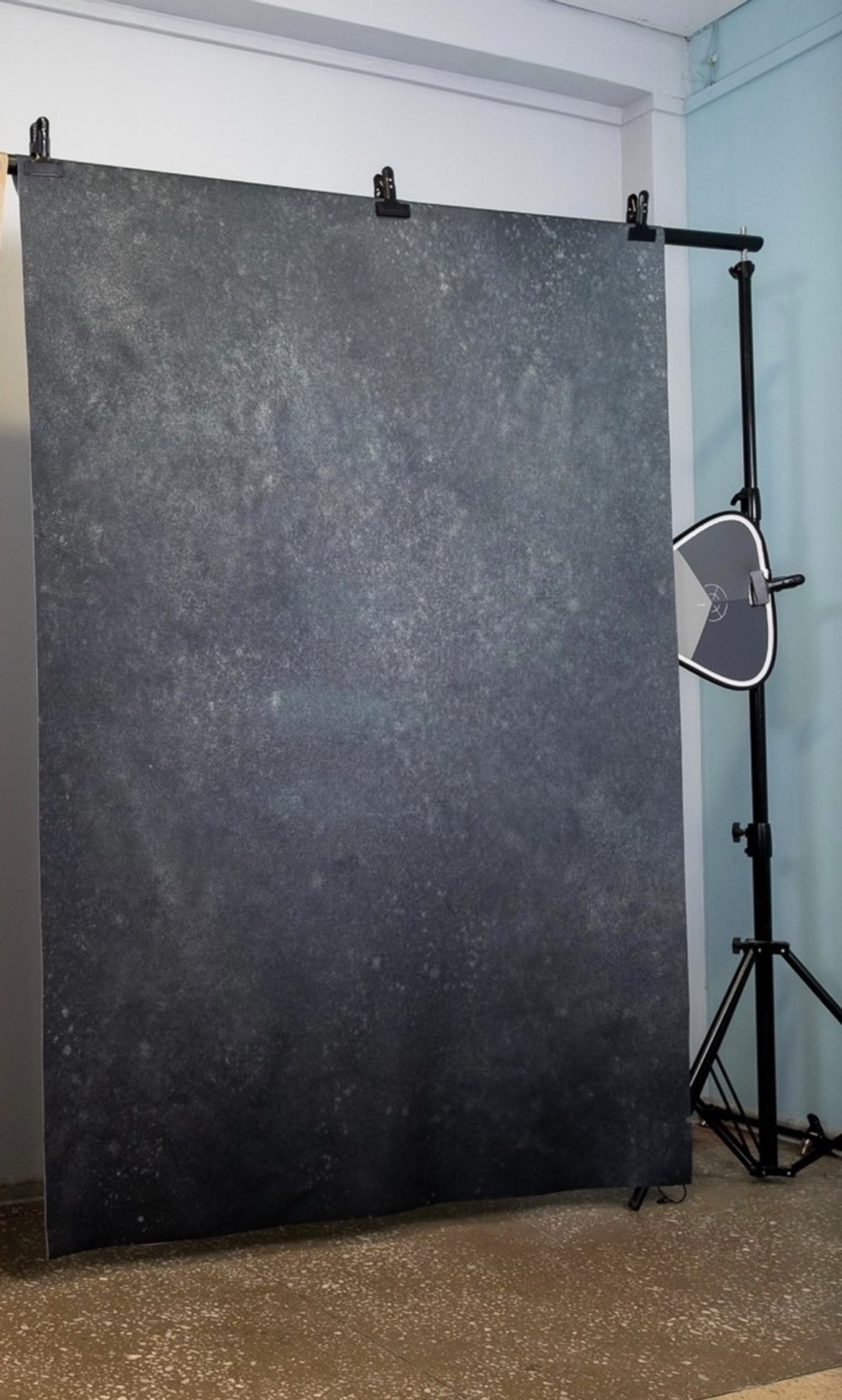 Черная птица - фон неопреновый