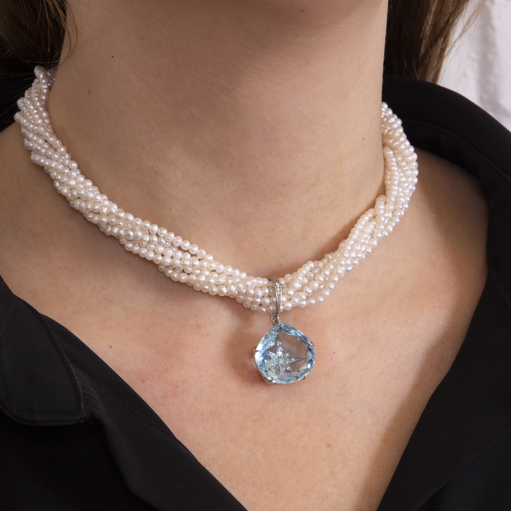 Подвеска с Топазом Полярная Звезда и Жемчужное Ожерелье