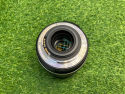 Canon EF-S 18-200mm 3.5-5.6 IS
