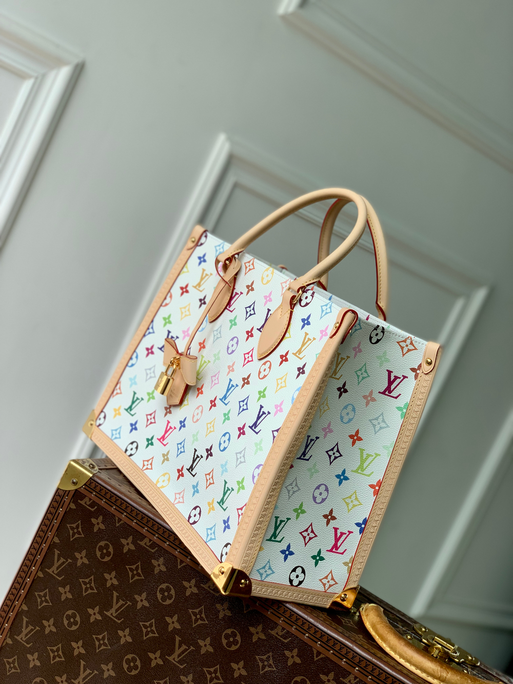 Louis Vuitton OnTheGo MM