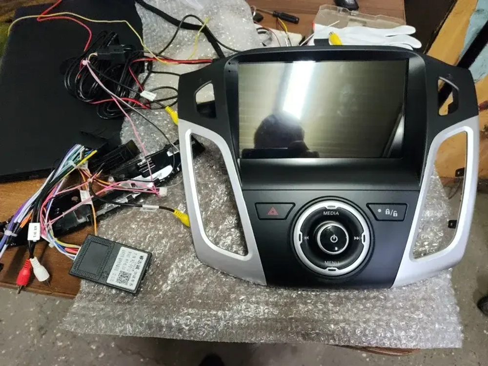 Магнитола для Ford Focus 3 2011-2019 (поддержка автопарковки) - Teyes CC3  Android 10, ТОП процессор, 4/32 Гб, CarPlay, 4G SIM-слот