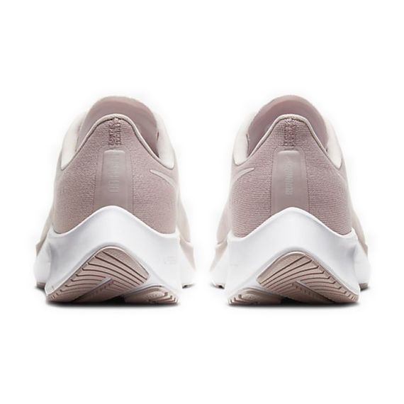 NIKE Pegasus 37 Беговые кроссовки Низкие Женские