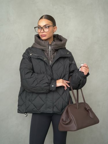 Черно-шоколадная куртка с манишкой