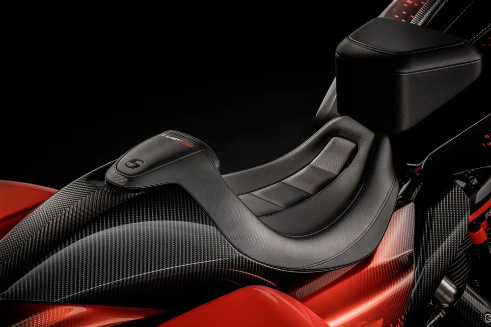 Harley-Davidson CVO Road Glide RR, 2025