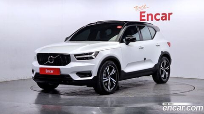 Volvo XC40 B4 R-Design (10.2020)
